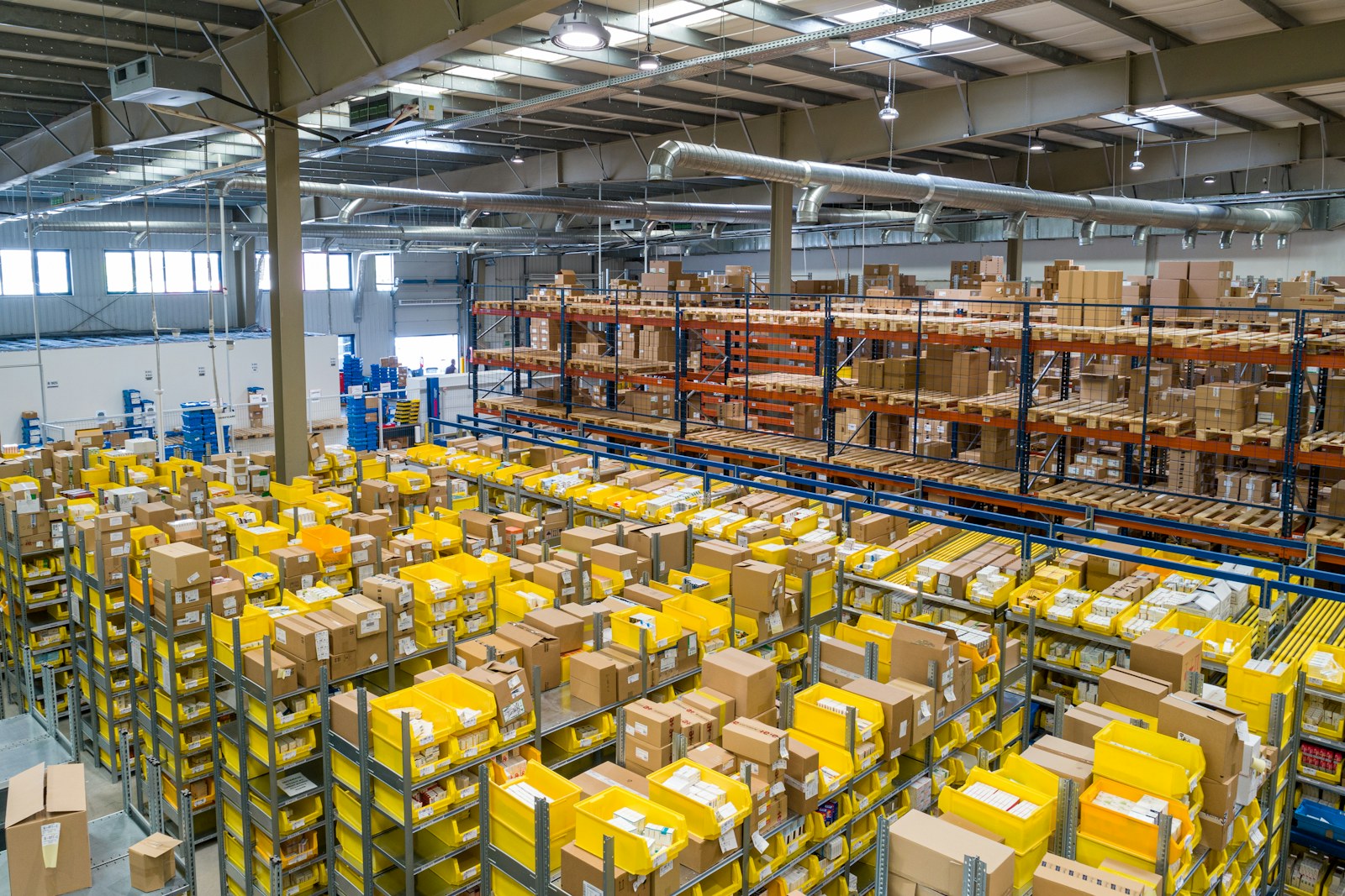 Operación de almacenamiento de productos de un proveedor en China